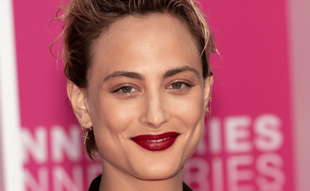 Nora Arnezeder